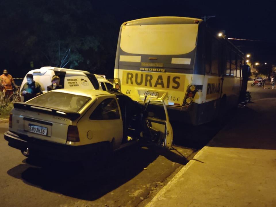 Foto 4 de 5 — Acidente: Mal súbito pode ter provocado a morte de motorista em Américo Brasiliense